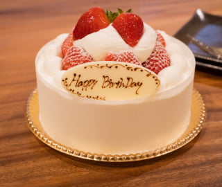 Anniversary celebration package (for special occasions such as anniversaries, birthdays, etc.)